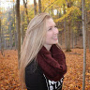 Meet your Posher, Julianna